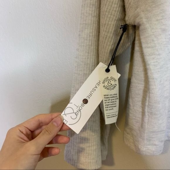 NWT Treasure & Bond Oatmeal Ribbed Long Raglan Sleeve Boat Neck Top Small - Picture 9 of 12